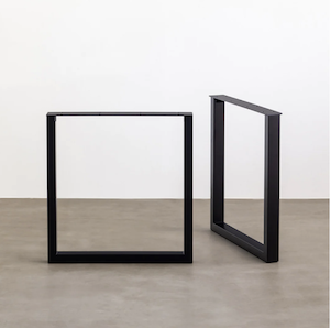 THE LEGS / スクエア 配線孔付き × Black Steel / 2脚セット （bydesign）