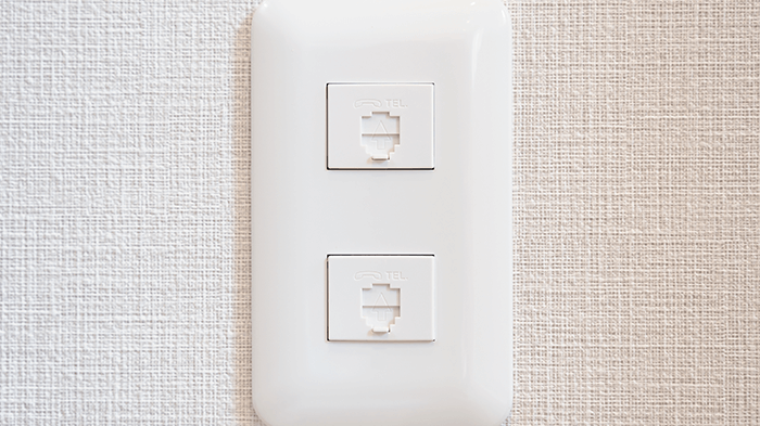 TELポート（電話線の差し込み口）