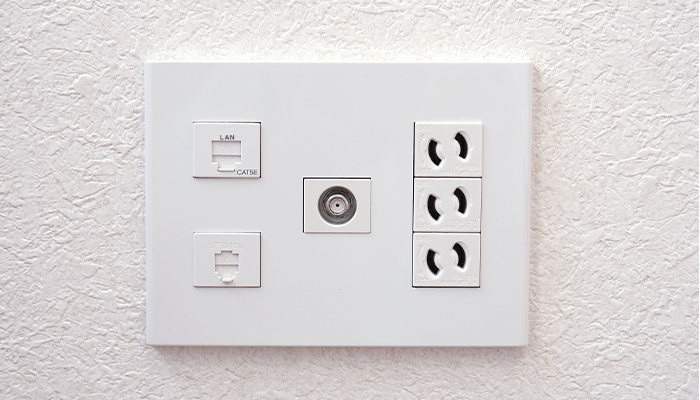 アウトレットメディアコンセント