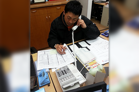 有限会社カーレボリューション様のビジネスフォン納品レポート