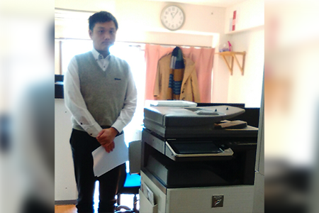 カワニシ会計事務所様の複合機納品レポート